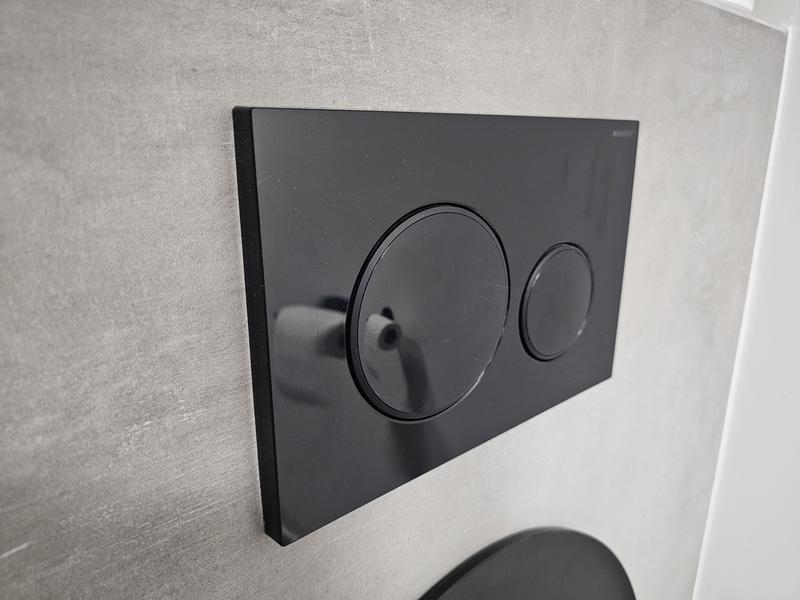 Geberit Sigma 30 Bedieningsplaat – Zwart/hoogglans Verchroomd – Voor Inbouwspoeling