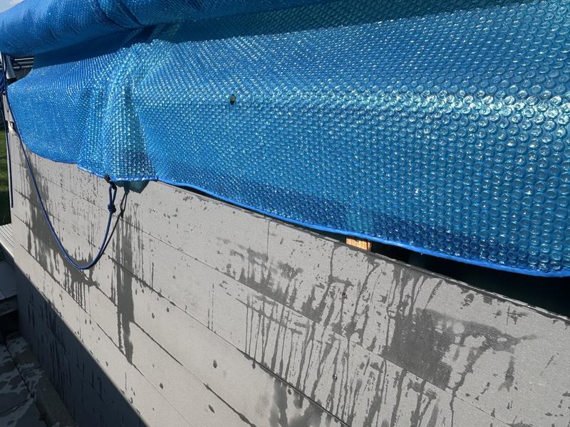 Intex Abdeckplane Für Ovale Pools 5,03x2,74 M – Blaue Luftpolsterfolie, 160 Mikron, Wärmespeichernd