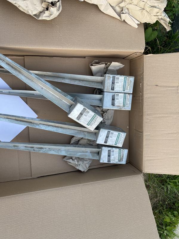 Suport stâlp tip țăruș Kaiserthal 71x71x900 mm, zincat, | HORNBACH