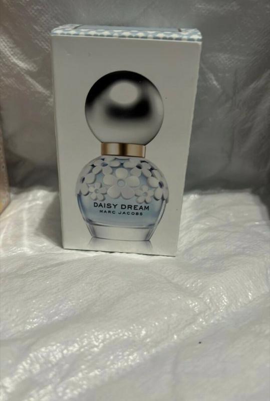 MARC JACOBS FRAGRANCES Daisy Dream Eau de Toilette Spray 30 ML
