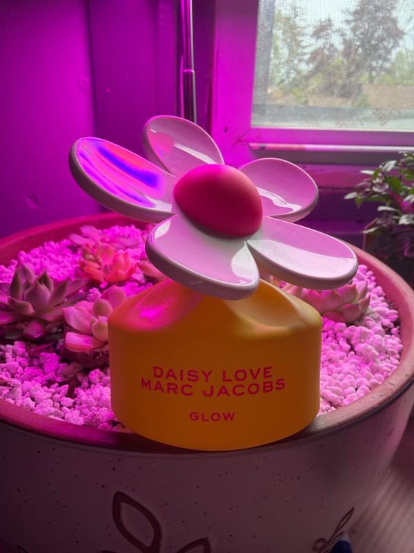 Marc Jacobs Daisy Love Glow Limited Edition Eau de Toilette 50ml