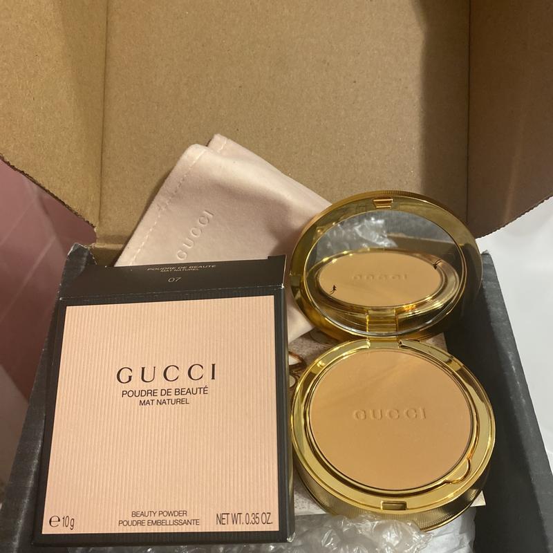 Gucci Poudre de Beaute Mat Naturel Face Powder #02