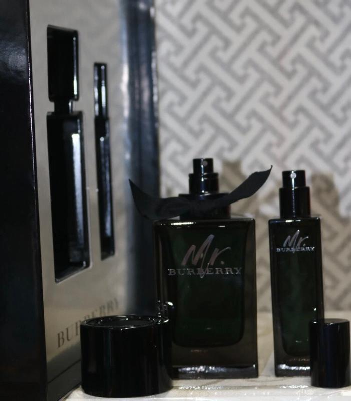 Mr. Burberry Eau De Toilette • 150ml