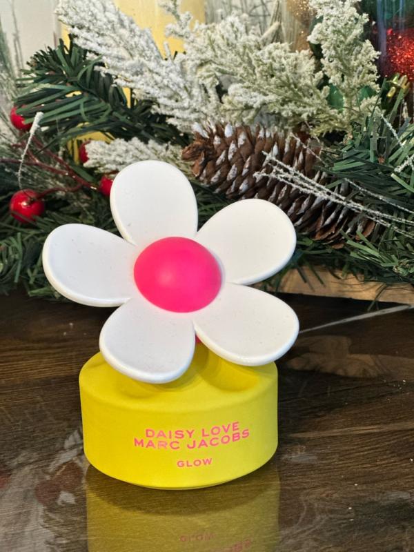 Marc Jacobs Daisy Love Glow Limited Edition Eau de Toilette for
