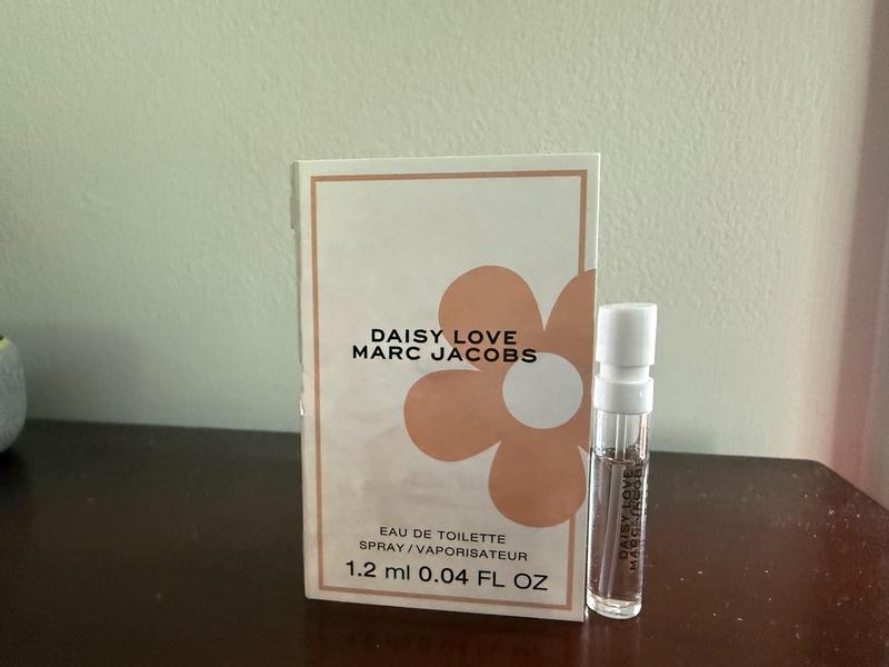 Marc Jacobs Daisy Love Daze 50ml Eau de Toilette Jersey Airport