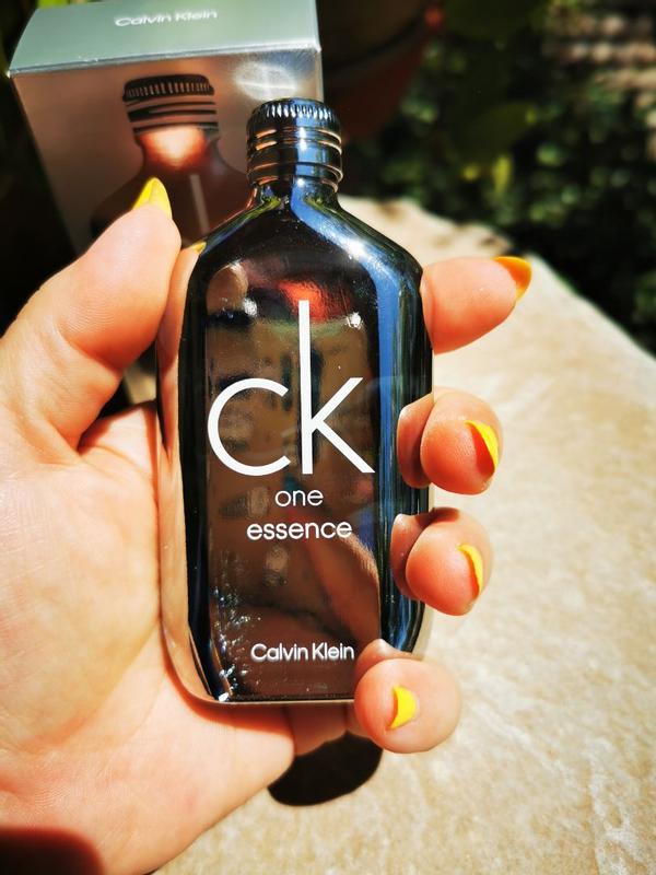Calvin Klein CK One Essence profumo unisex notino