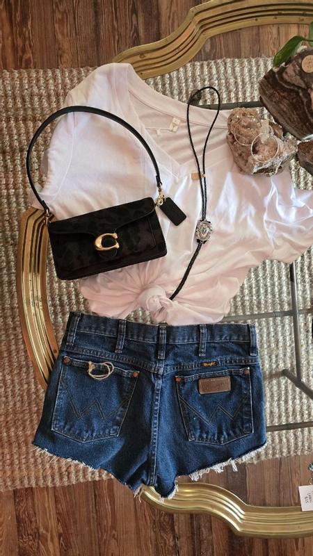 Review Thumbnail Image 2 362137730