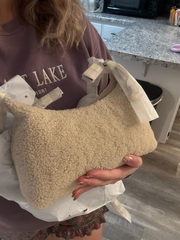 Review Thumbnail Image 0 373399239