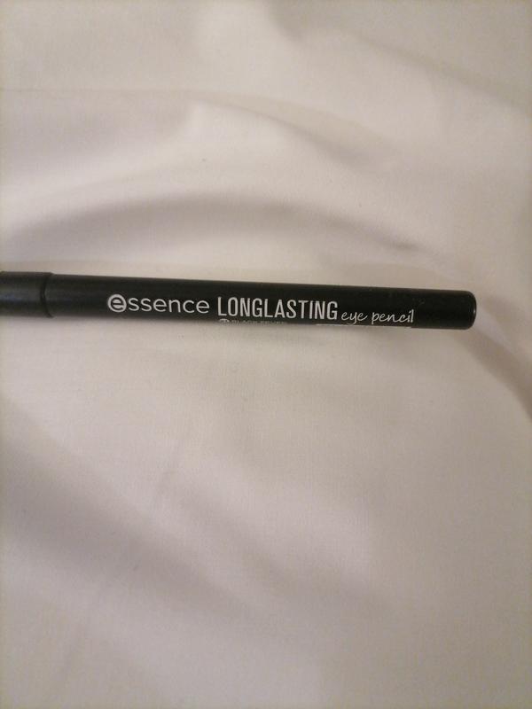 long lasting eye pencil – essence makeup