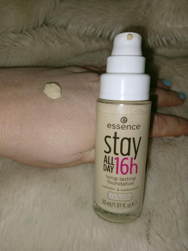 Buy essence stay ALL DAY 16h long-lasting Foundation Soft Beige online