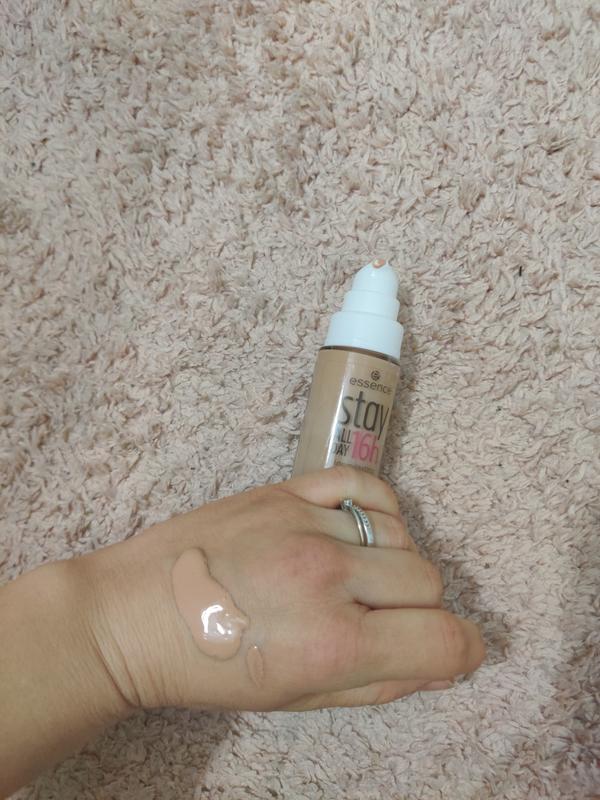 Buy essence DAY online Foundation stay long-lasting 16h ALL Cream Soft