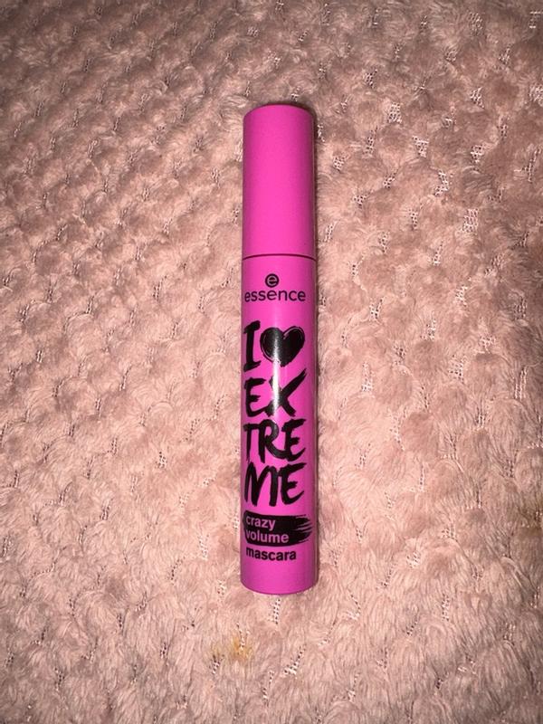 i love extreme crazy volume mascara – essence makeup