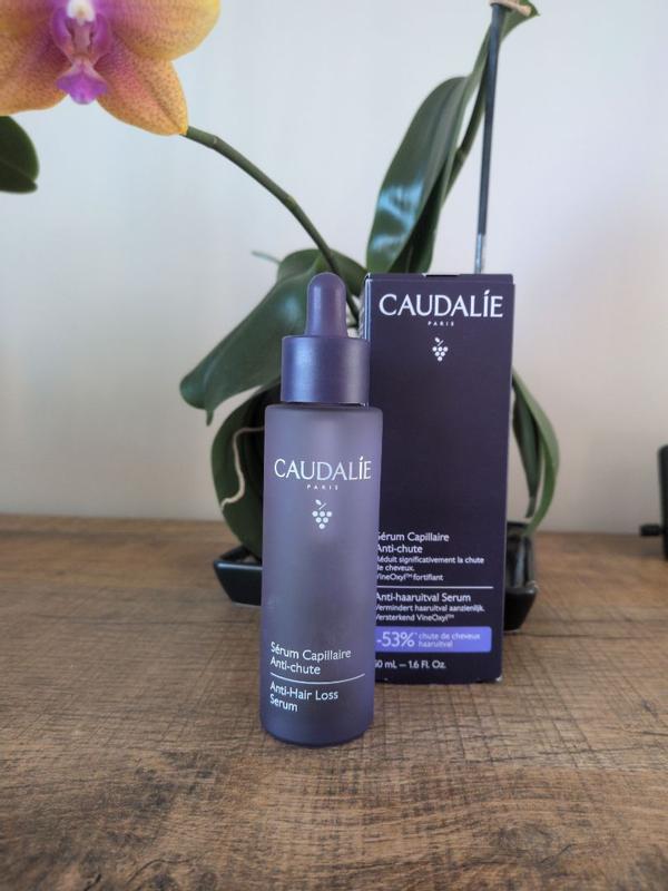Sérum facile à utiliser , agréable et qui laisse les cheveux plus forts