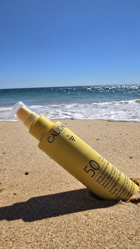 É um protetor de alta proteção que combina a prat