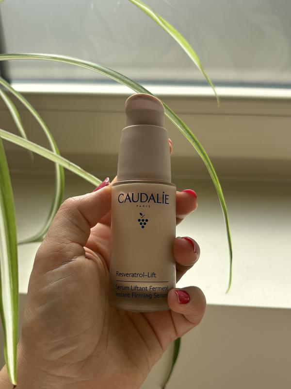 Sérum liftant Resveratrol-Lift, super texture et effet liftant rapide