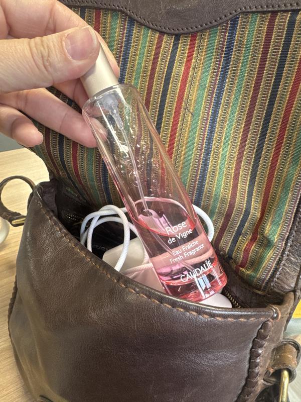 Kokusu seyahate çıkartıyor