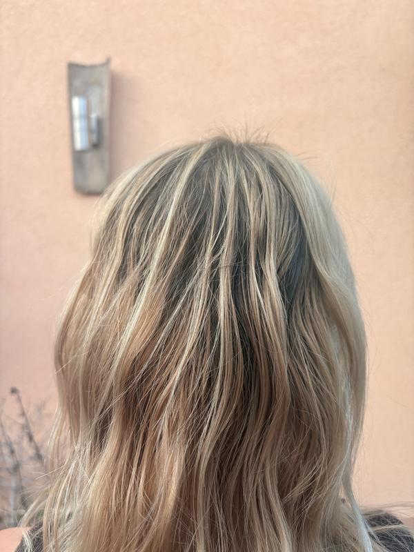 Schwer im Haar zu verteilen