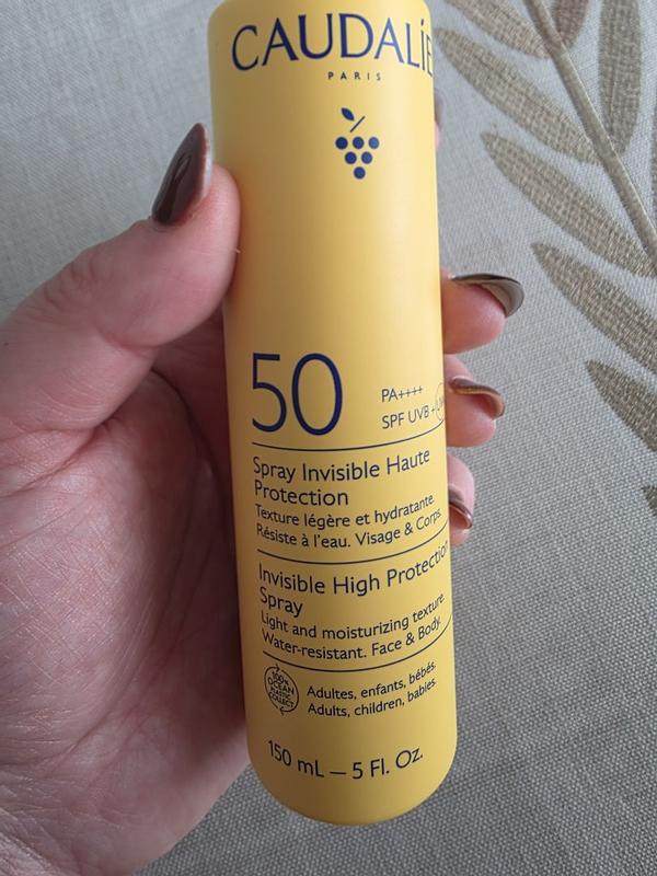 Spray con SPF50,hidratante y que cuida nuestra pie