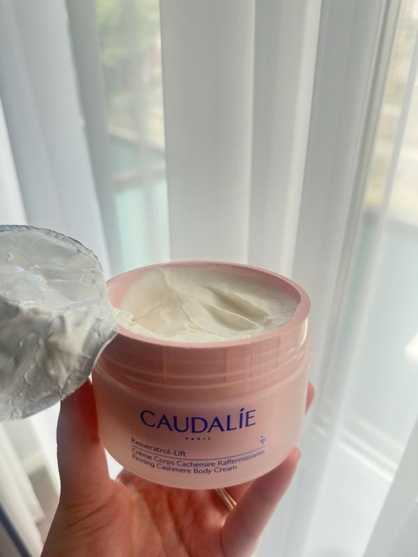The best-feeling body cream! Definitely recommend it!!