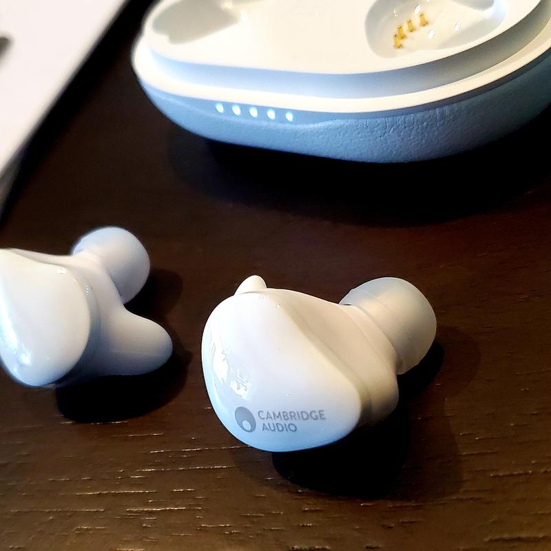 Cambridge audio wireless online earbuds