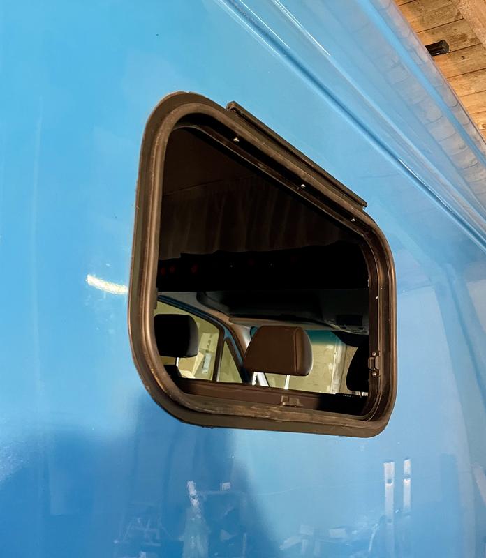 Carbest RW Eco Ausstellfenster Wohnwagen-Fenster 500x300mm Echtglas C,  99,95 €
