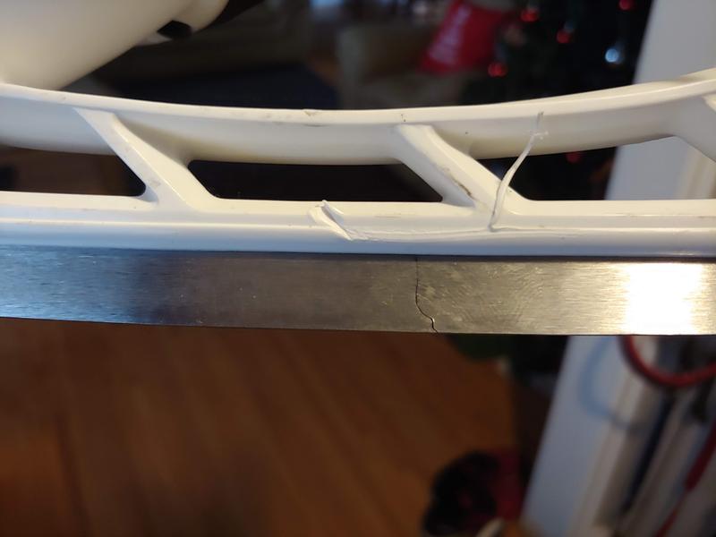 crack blade