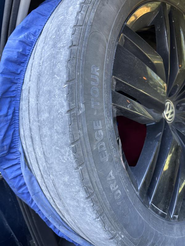 This is what the tires look like after less than 20 000kms of use. Waste of money.