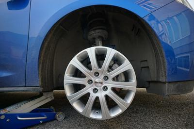 Cruze 16" Momo Win 2 Fit 2017 Volt