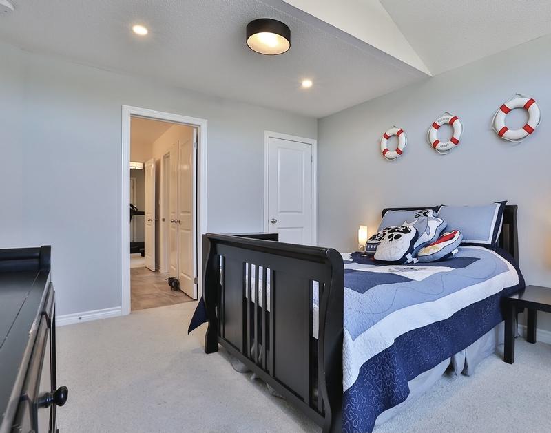 Love the light fixture!