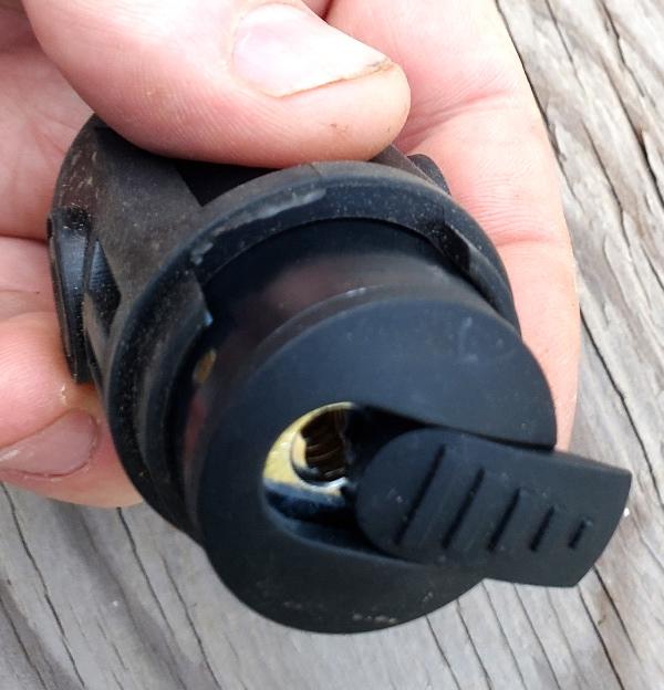 Details of lock cover - it no longer says Reese