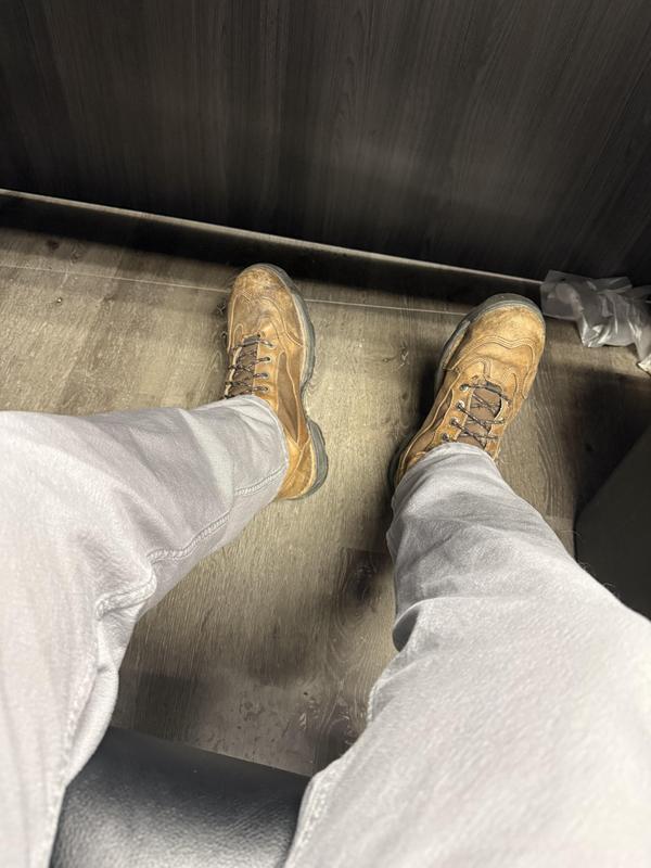 great cut for work boots.