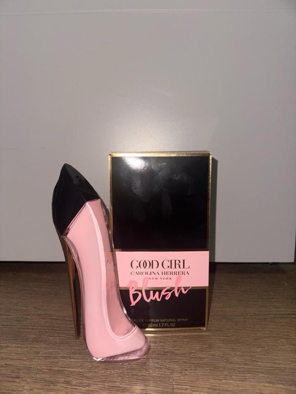 Good Girl Fantastic Pink Carolina Herrera Perfume Feminino EDP - Promotop