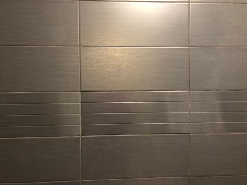 Carrelage Mur Gris Anthracite Effet Bois 20 X 50 Cm Ema Vendu Au Carton Castorama