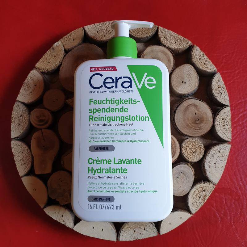 Cerave Feuchtigkeitsspendende Reinigungslotion