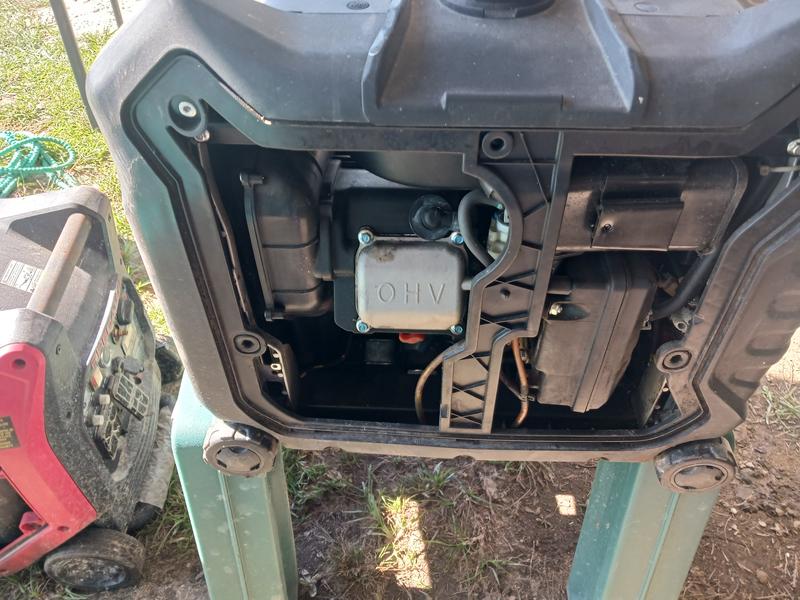 My old generator were not worth fixing!   Just buy a new champion generator!   Dont waste your time on old generators!