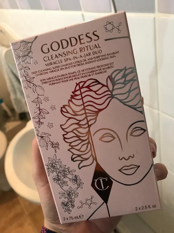 Charlotte Tilbury Goddess Cleansing Ritual Cleanser