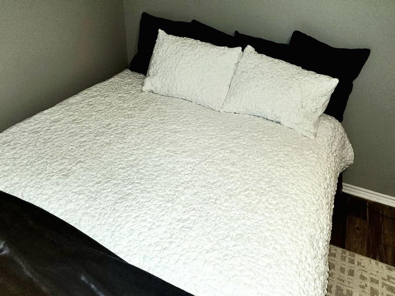 Review Thumbnail Image 1 316894703