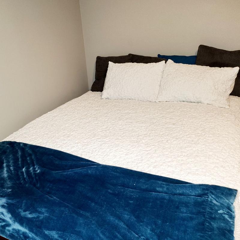 Review Thumbnail Image 0 316894703