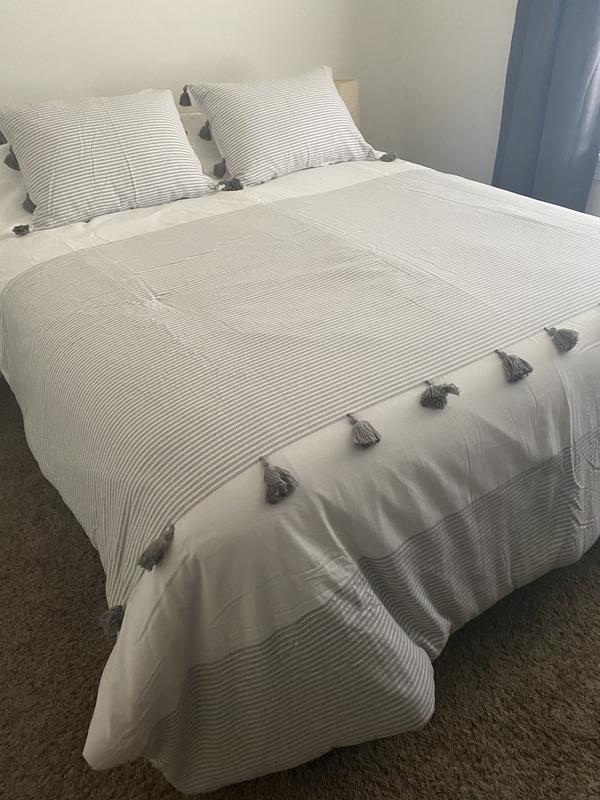 Review Thumbnail Image 1 198584388