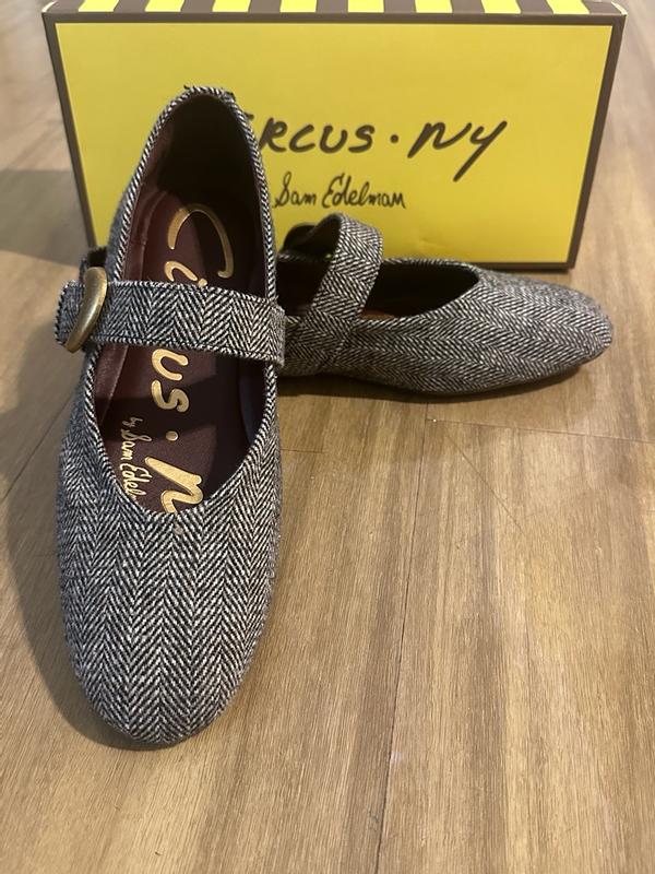 Review Thumbnail Image 1 369699378