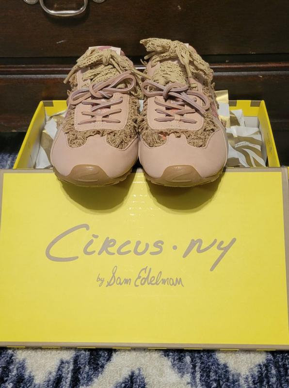 Review Thumbnail Image 0 348680050