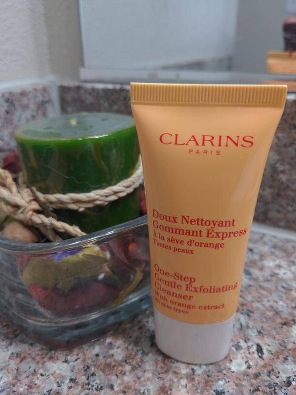 clarins 3 in 1 cleanser