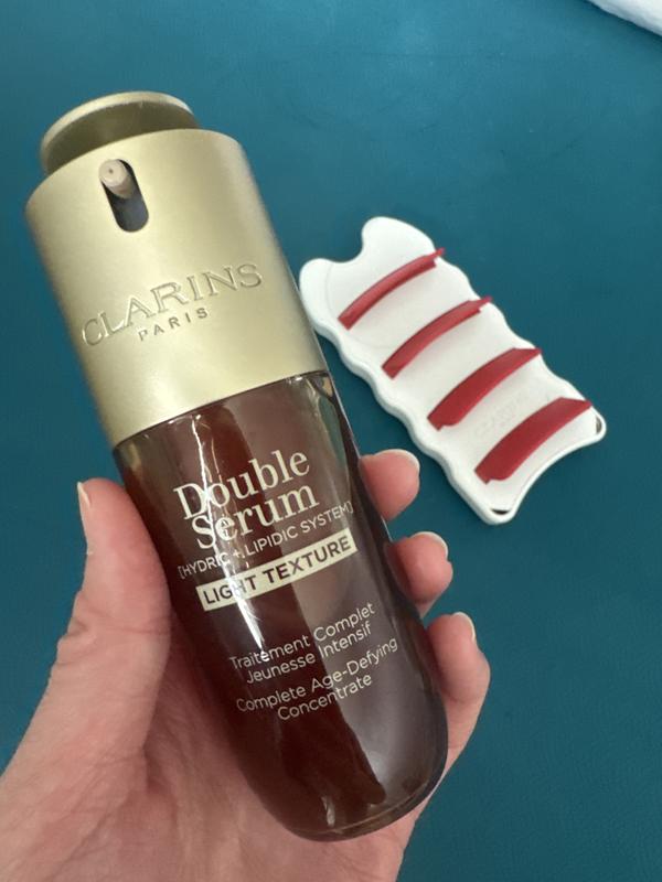 DOUBLE SERUM Light Texture - Anti-Ageing Serum | CLARINS® SG
