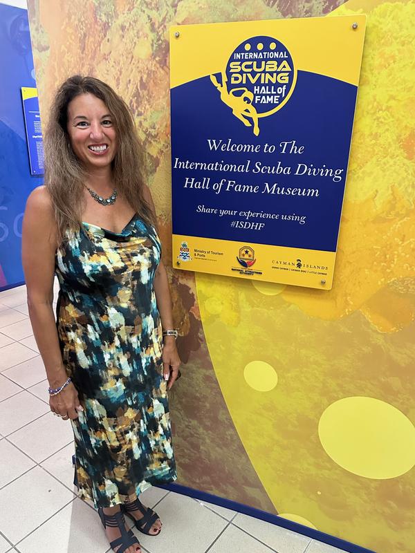 Review Thumbnail Image 0 176562343