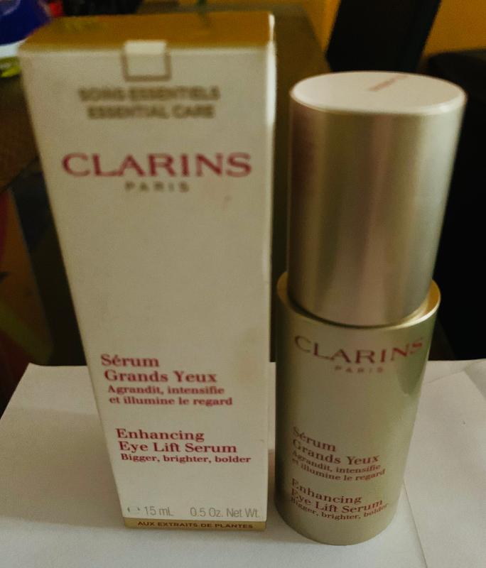 Sérum Liftant Facial V Shaping Et Concentré Anti-poches Clarins - 15 Ml, Neuf