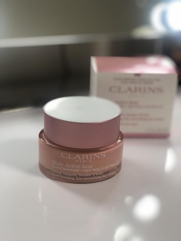 Mアクティヴ デイ クリーム N | CLARINS® 公式通販 | CLARINS®