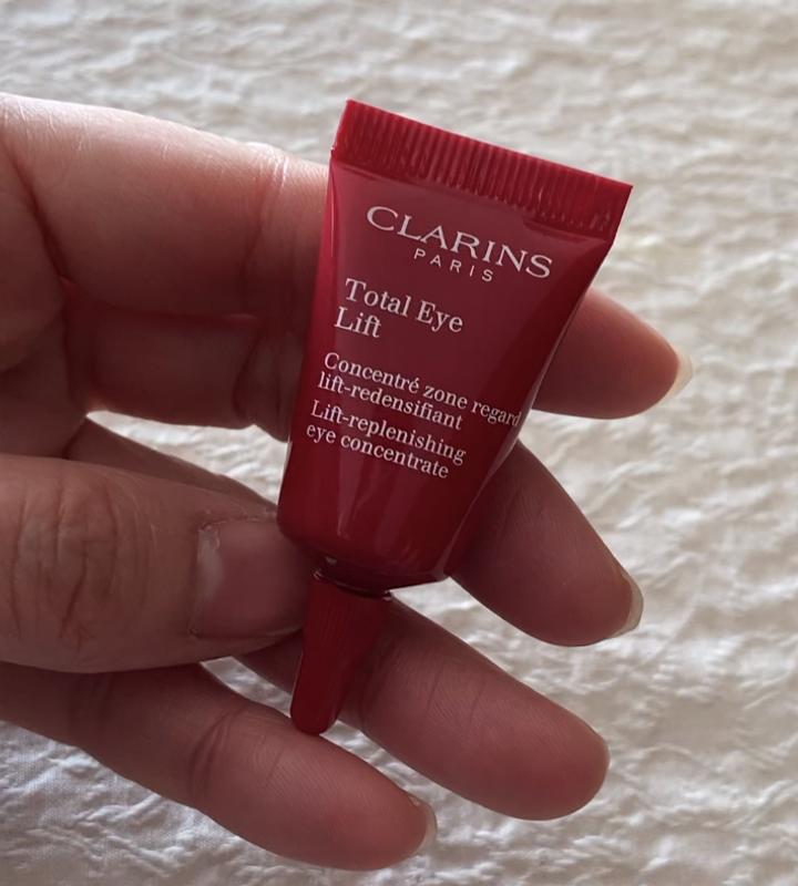 トータル アイ インテンス | CLARINS® 公式通販 | CLARINS®
