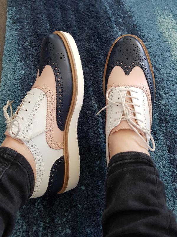 clarks brogues womens