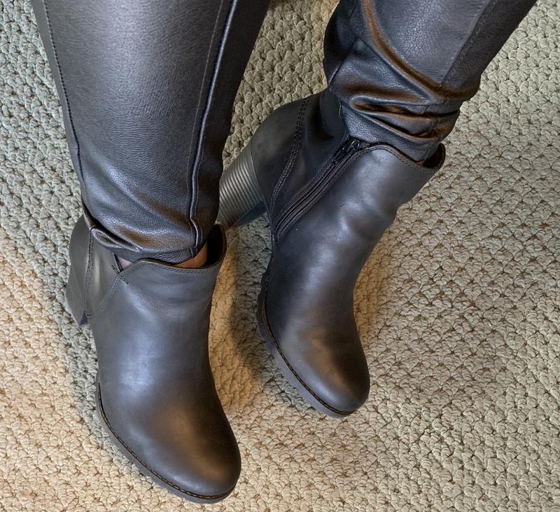 clarks verona trish leather boot