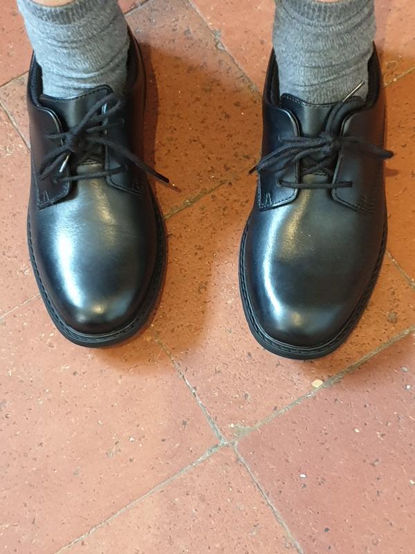 clarks scala loop youth shoes